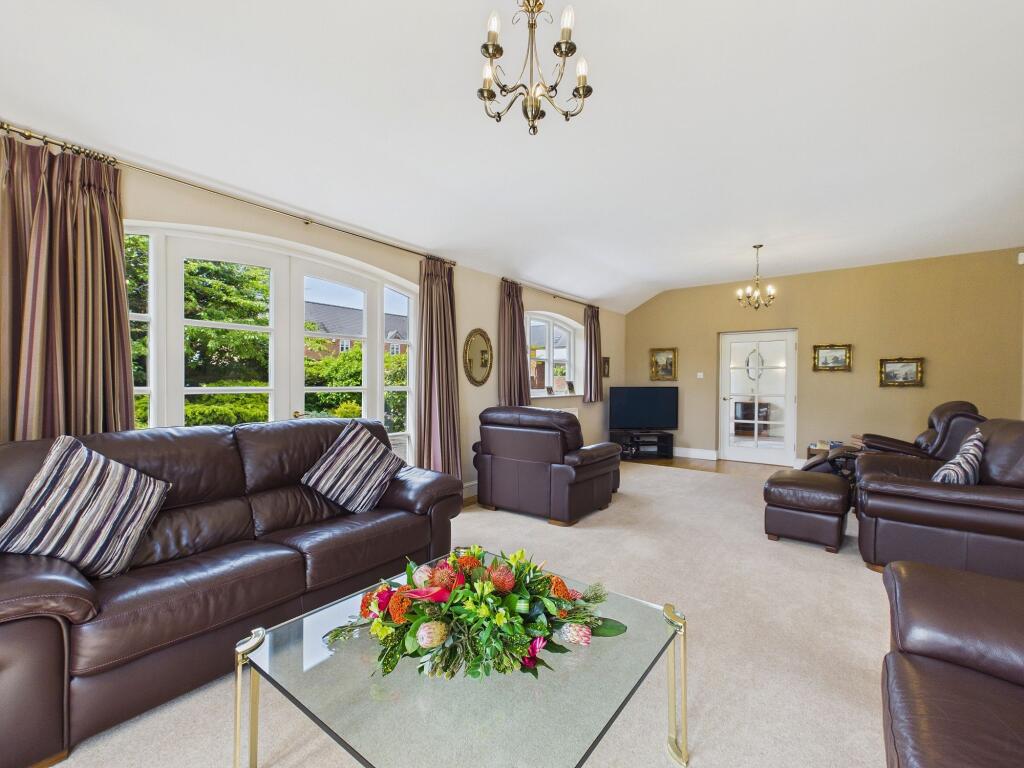 House in Guilden Sutton - More