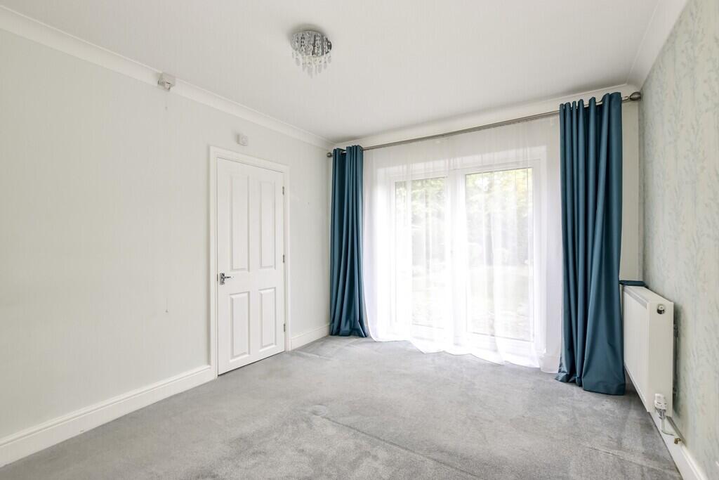 House in Watford, Hertfordshire - View 4