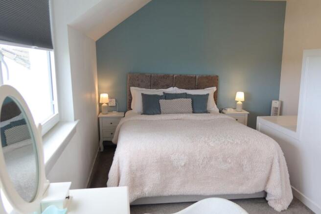 BEDROOM 2:
