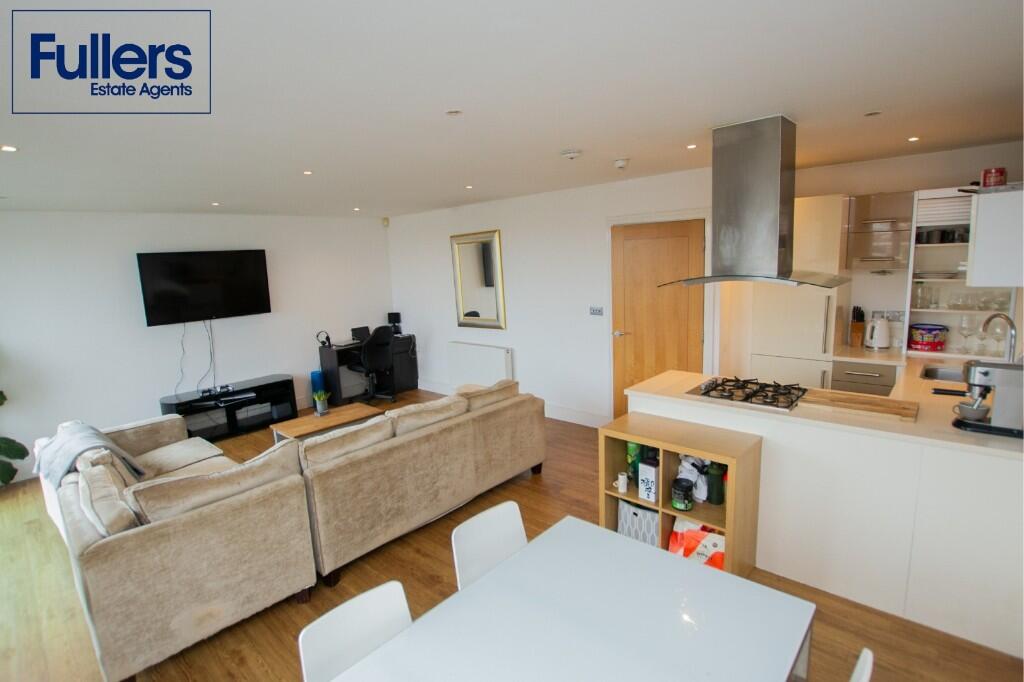 Apartment in London - View 5