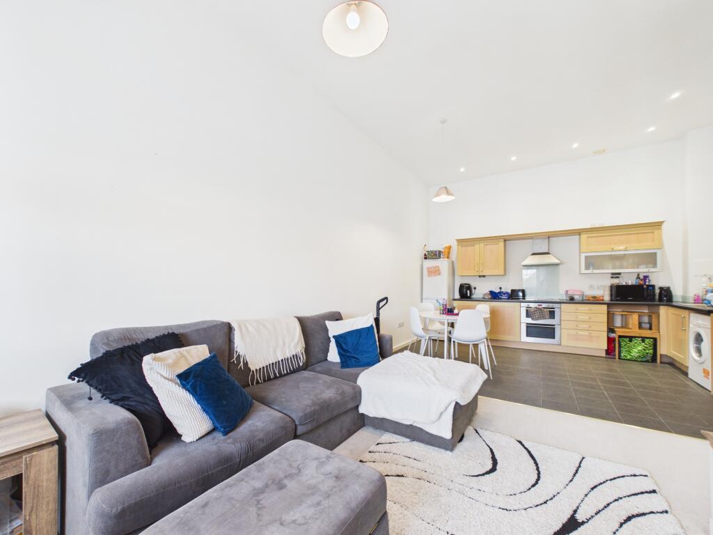 Apartment in Gosport, Newtown, Priddy's Hard - View 2