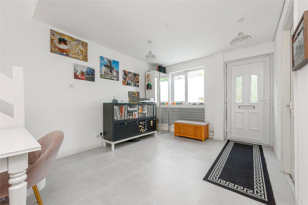 House in London - View 3