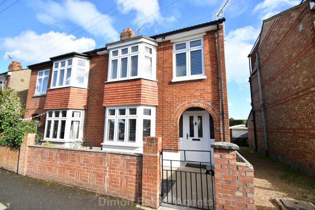 3-bed semi-detached on Oval Gardens, Alverstoke, £350,000