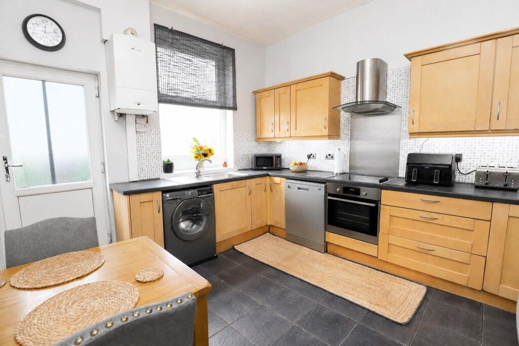 House in Bury, Pimhole, Fairfield - More