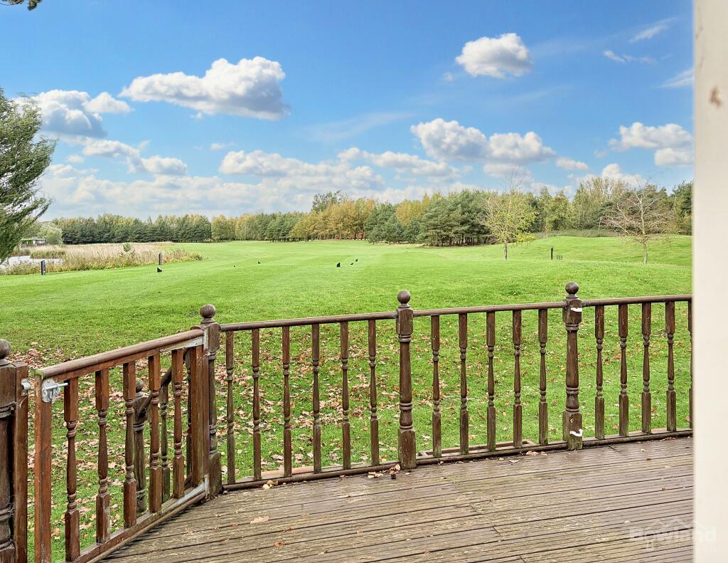 2 Wentworth Drive Tydd St Giles Golf and Country Club, Kirkgate PE13 5NZ photo 4
