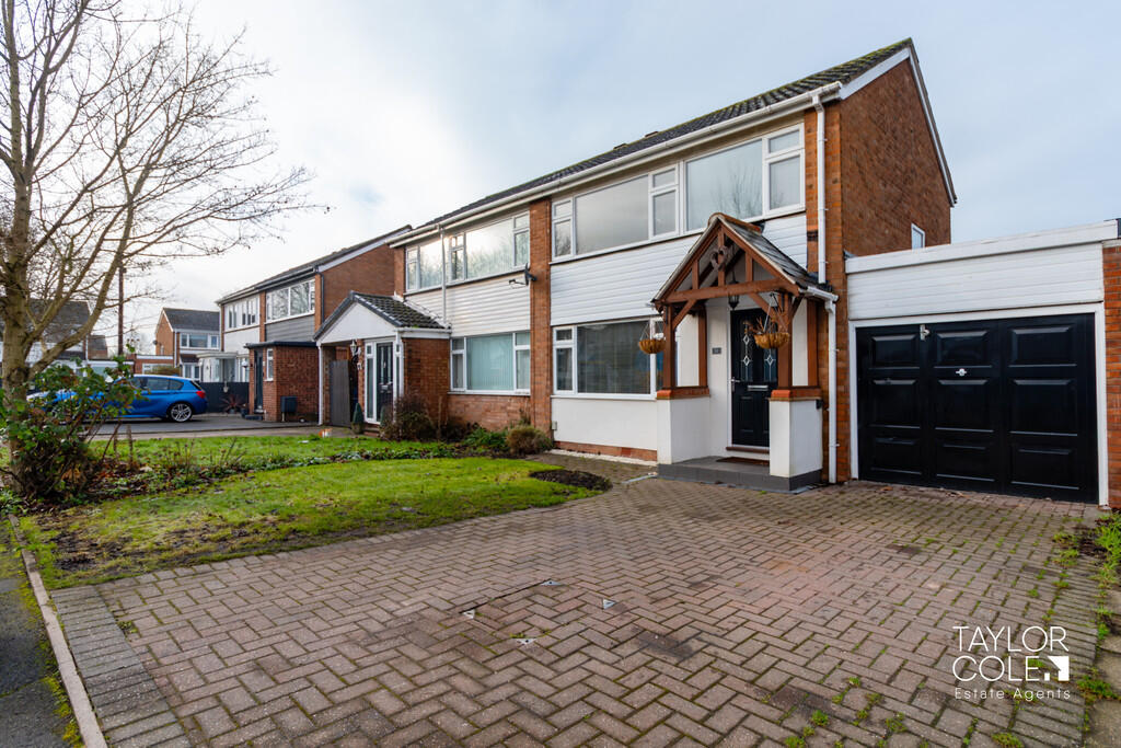 Main image of property: Meadow Park, Tamworth