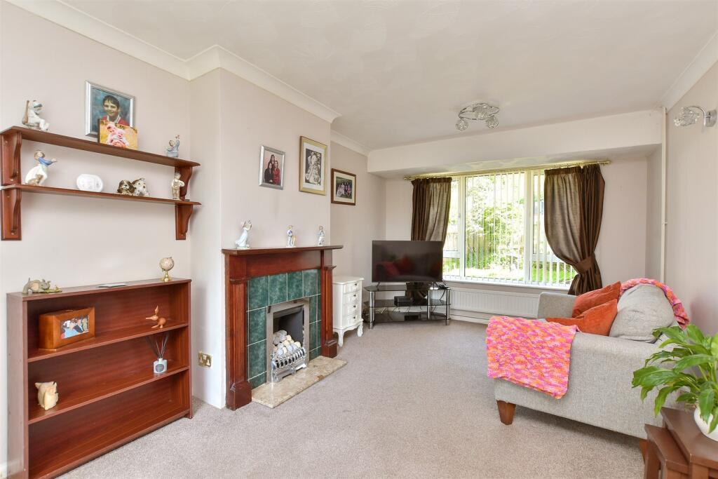 Cowley Drive, Woodingdean, Brighton, East Sussex photo 2