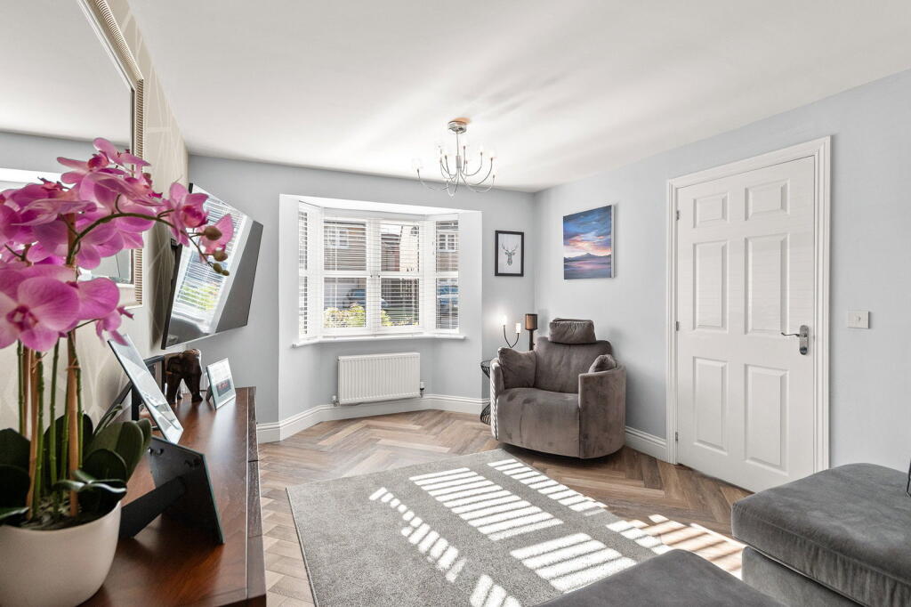 House in Falkirk - View 3