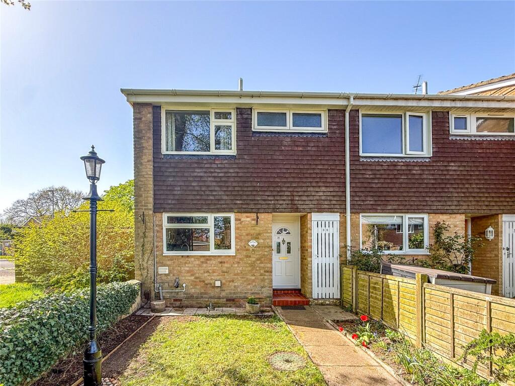3-bed terraced on 32, Vinneys Close, Burton, Christchurch, Dorset, BH23, £315,000