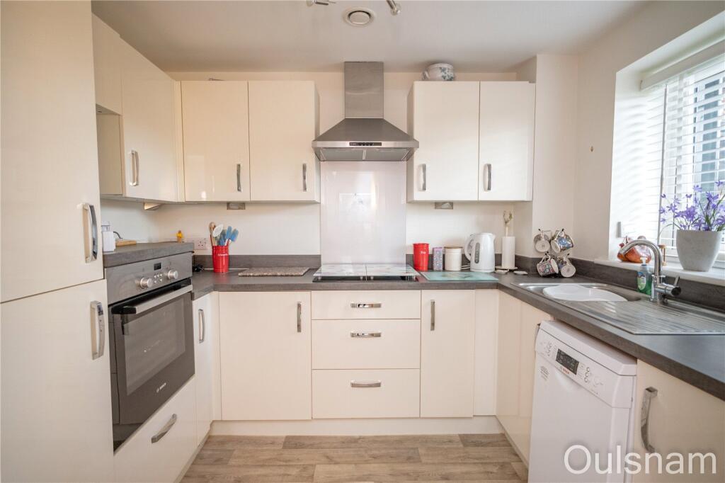 Apartment in Bromsgrove - View 3