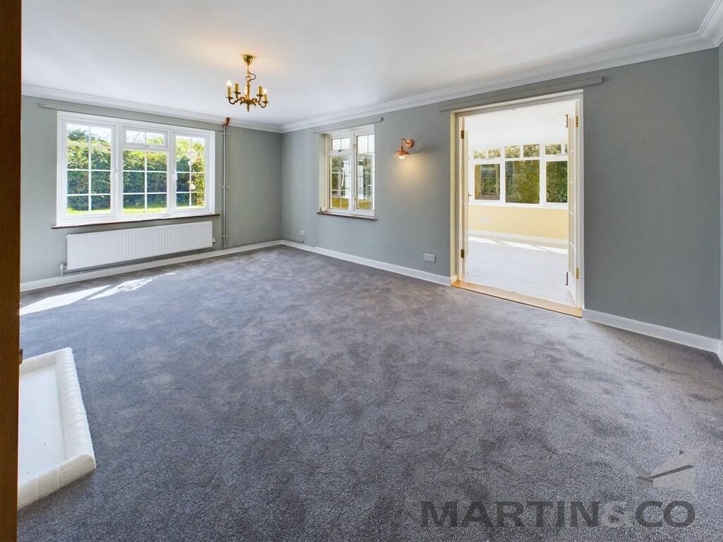 Cakeham Road, West Wittering - View 3