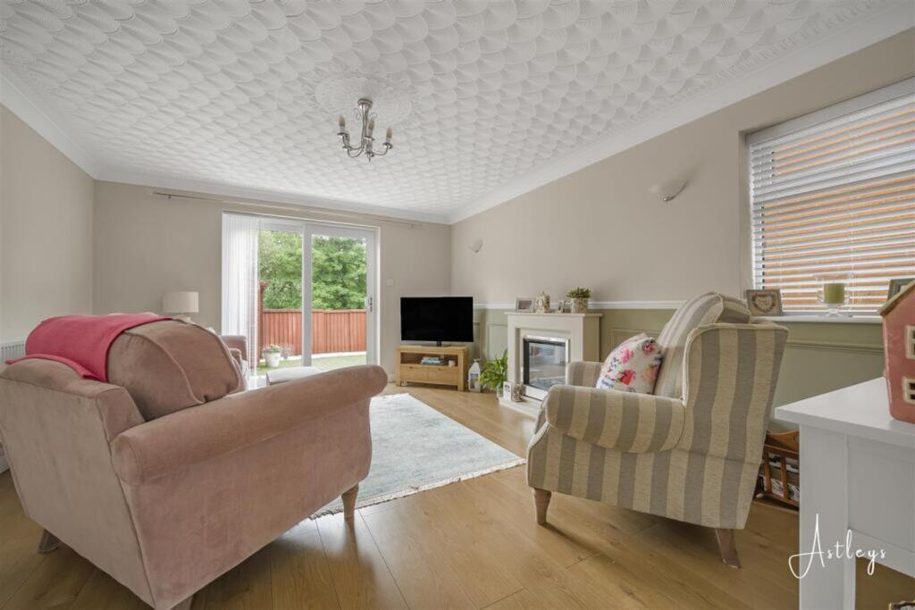 Drumfields, Cadoxton, SA10 - More