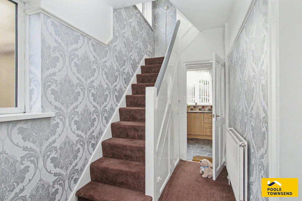 Laburnum Crescent, Barrow-in-furness, LA14 5DS photo 3