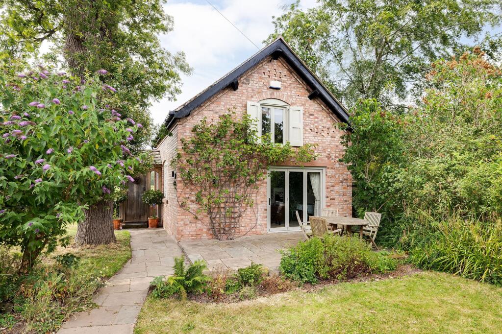 Wrexham Road, Pulford, CH4 - View 3
