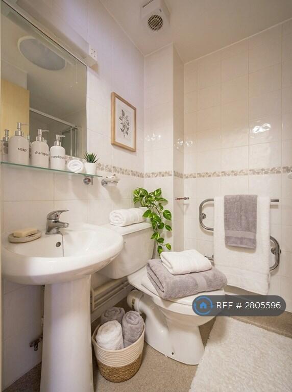 1 bedroom flat share for rent