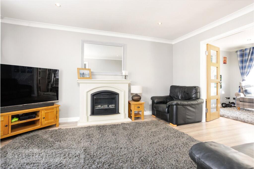 House in Tameside, Waterloo - View 4