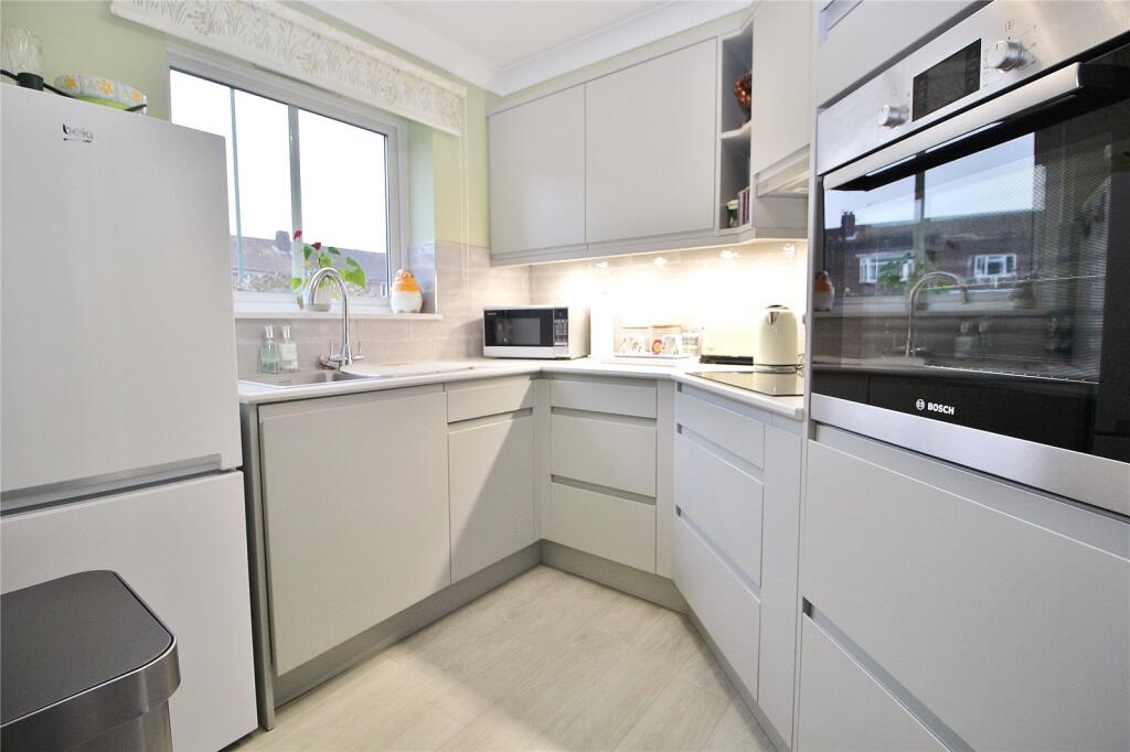 Apartment in Worthing, Findon Valley - View 3