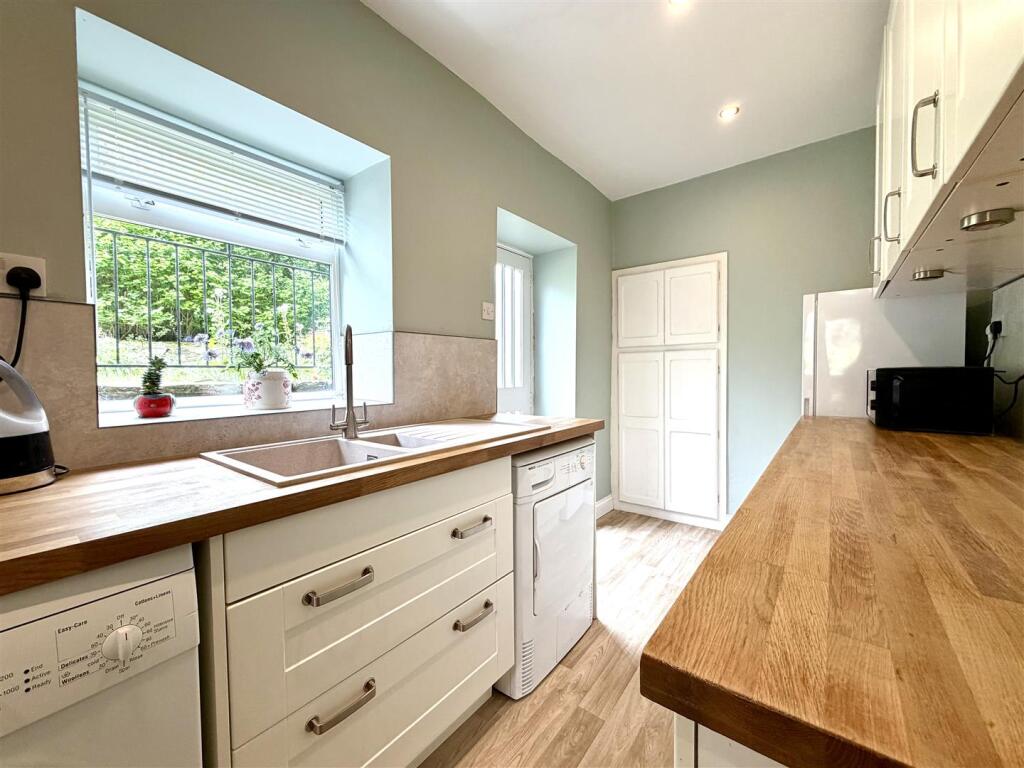 House in Bradford, Oxenhope - View 5