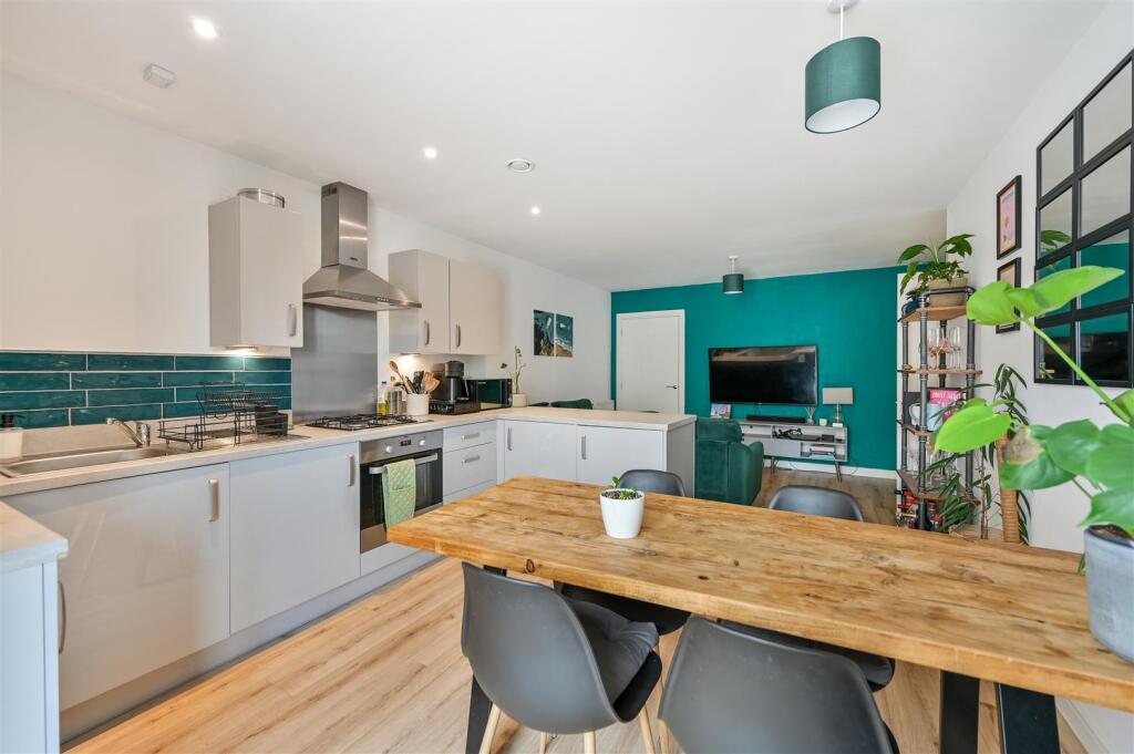 Apartment in Reading, The Printing Press, Caversham - View 5