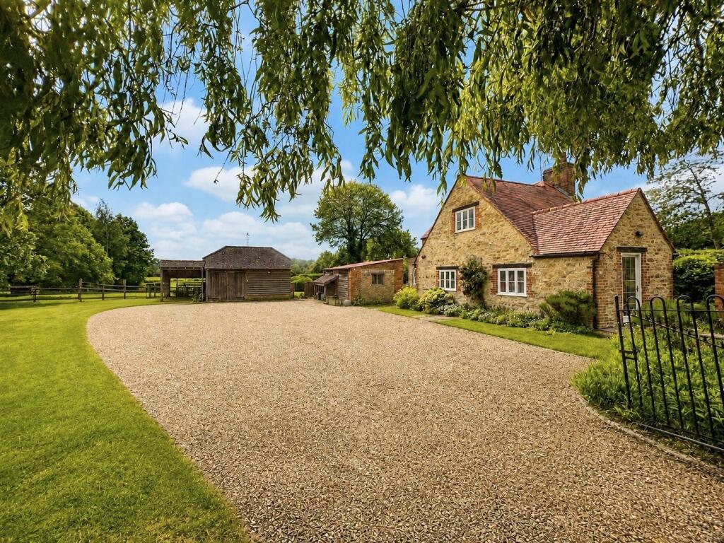 Main image of property: Faringdon Road, Stanford in the Vale, Faringdon, Oxfordshire, SN7