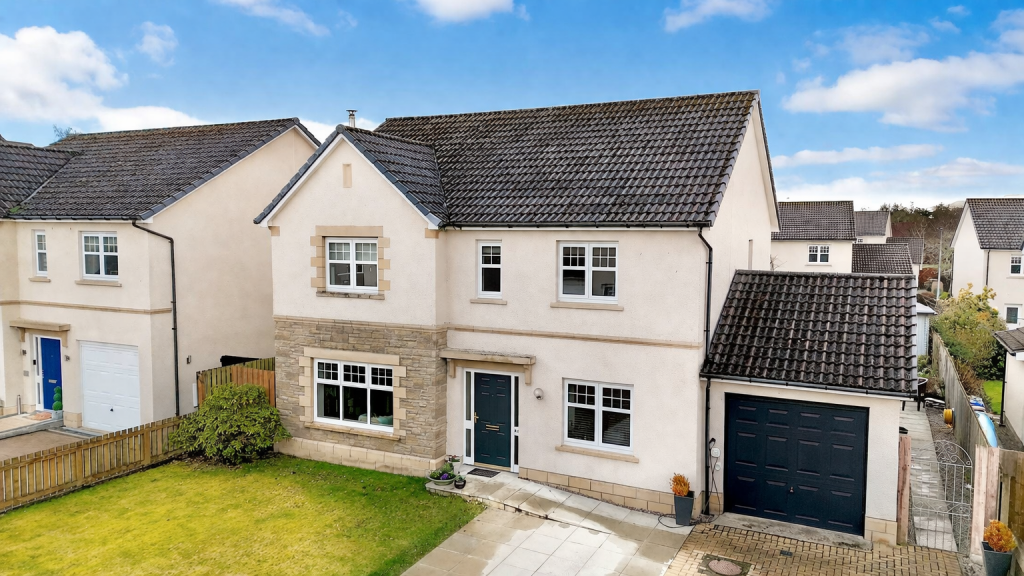 Main image of property: 41 Culduthel Mains Gardens, Inverness, IV2 6RD