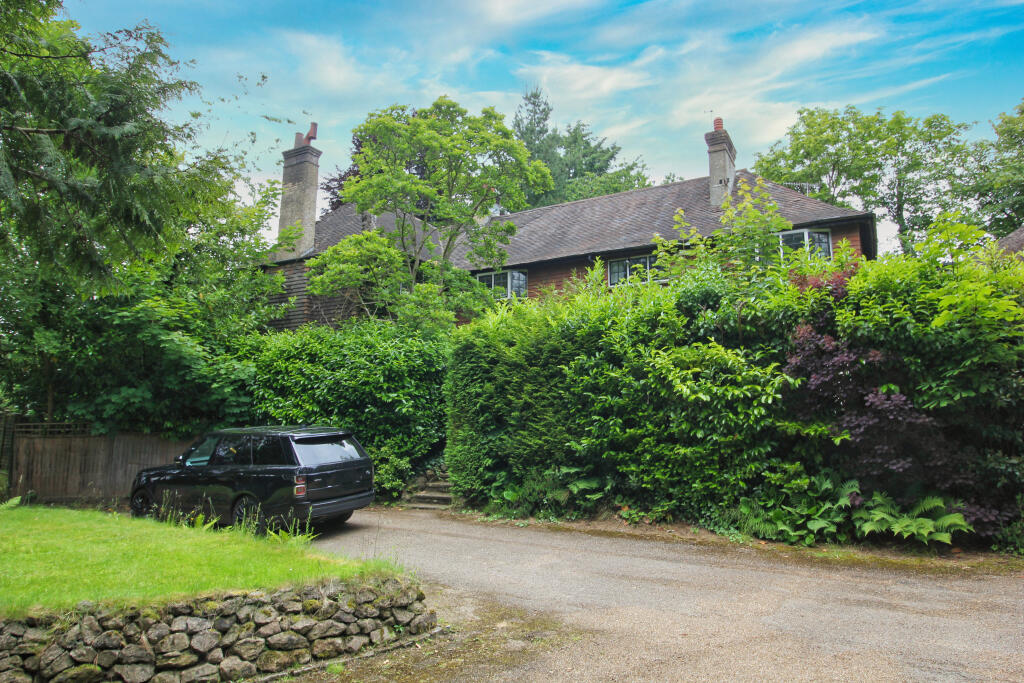 Main image of property: Brassey Road oxted