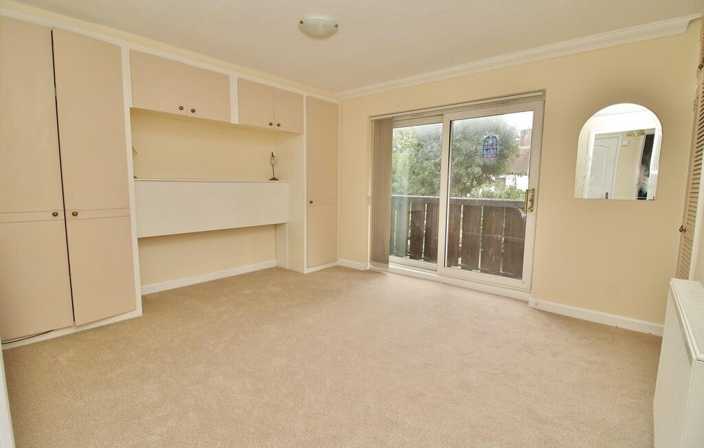 House in Havant, Hampshire - View 5