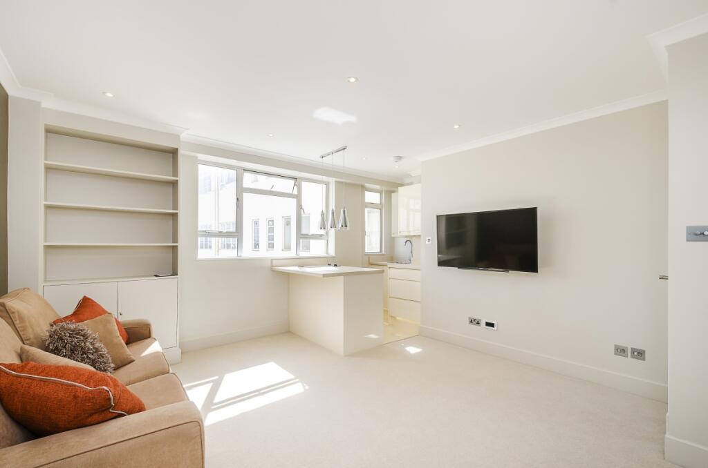 Studio flat for rent