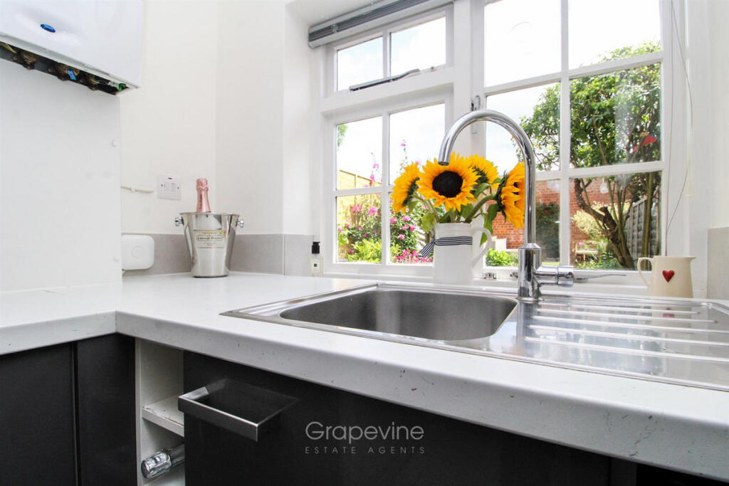 House in Reading - View 5