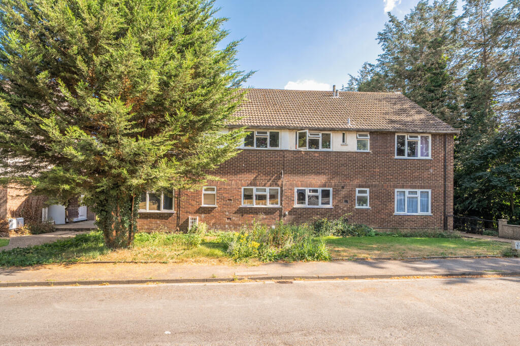 Main image of property: Colne Mead, Rickmansworth, WD3