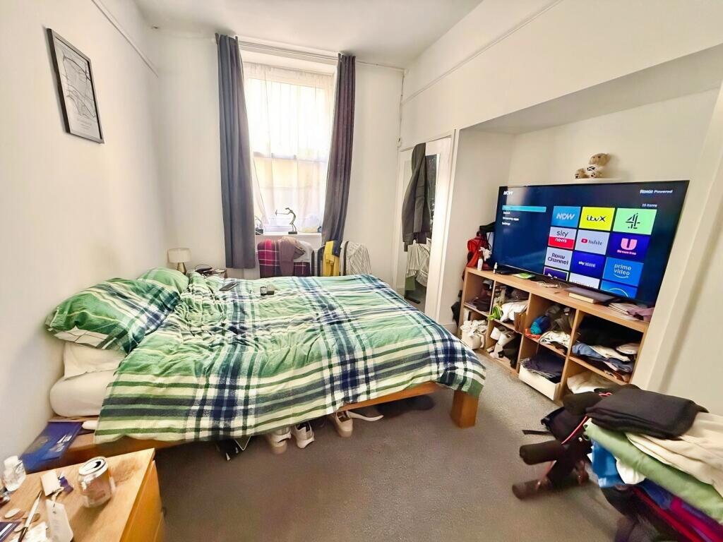Apartment in Brighton, Kemptown - More