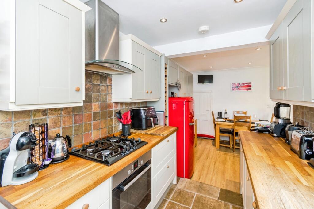 House in Southampton - More