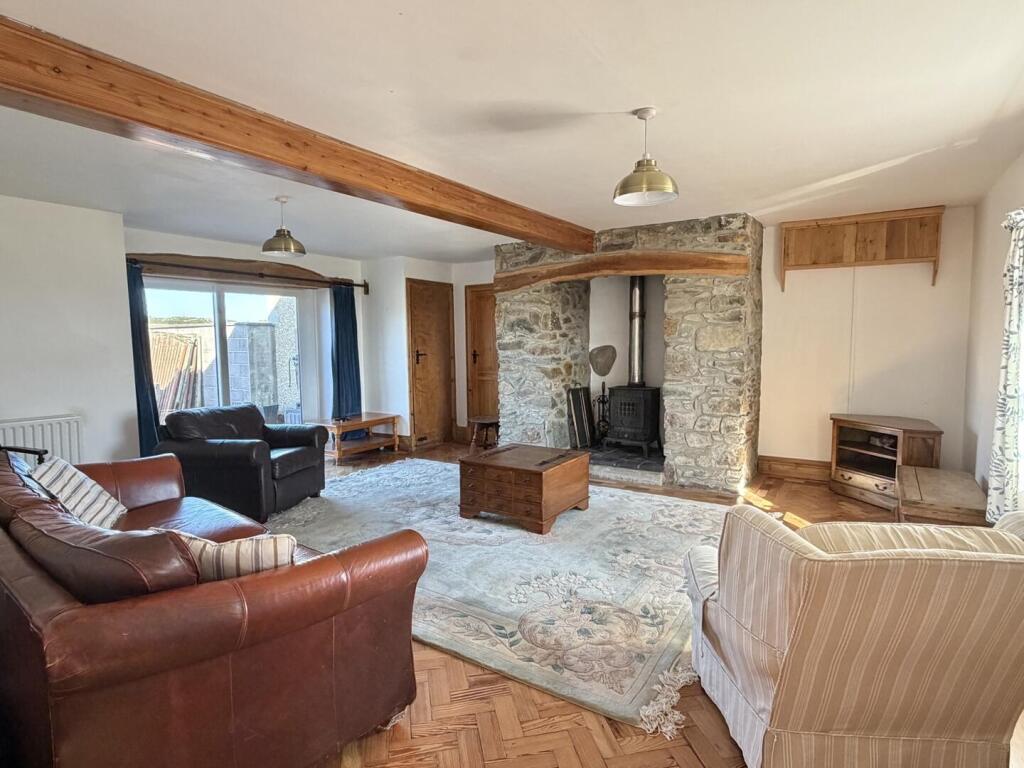 House in Rhydwyn, Cylch-y-Garn - View 5