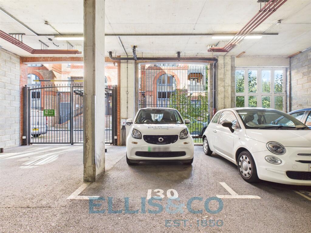 Property photo 8