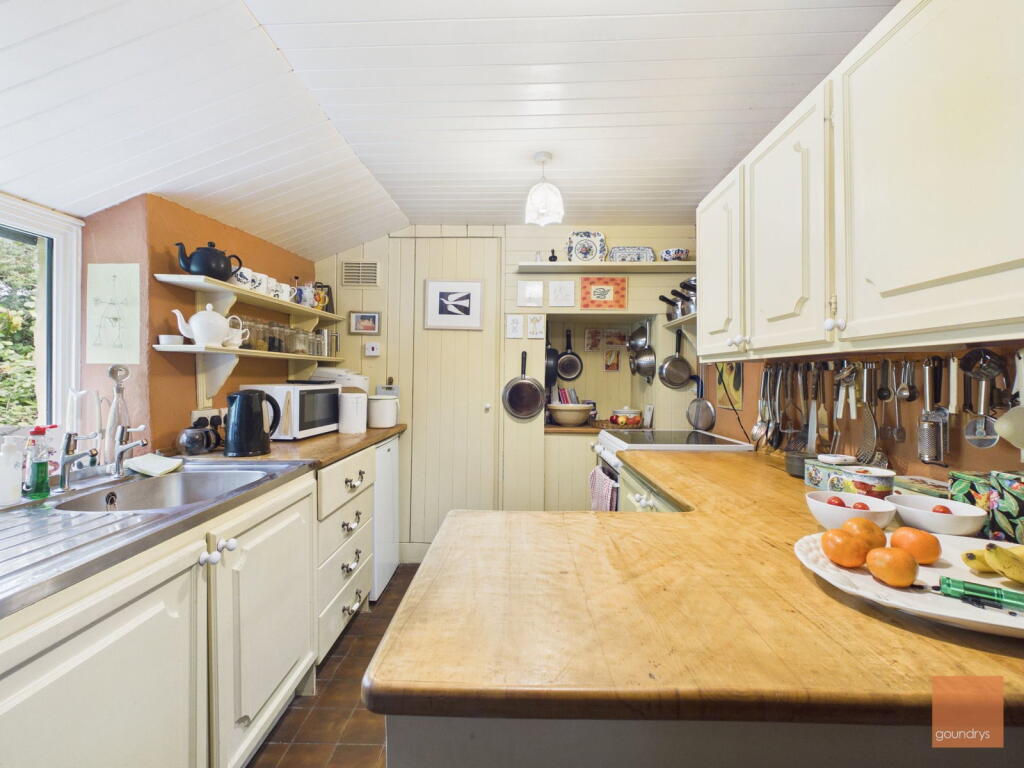 House in Truro - View 5