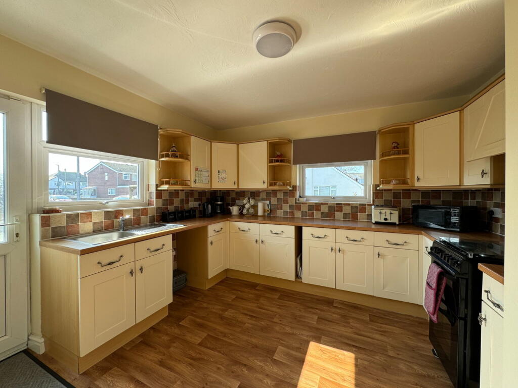 Bryn Avenue, Kinmel Bay, LL18 5BH photo 4