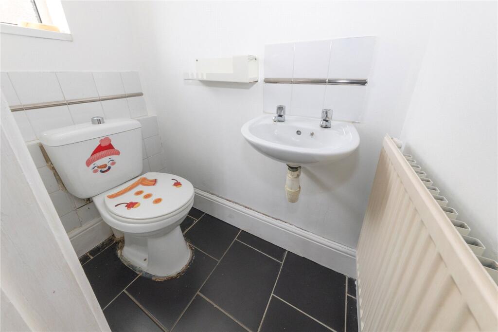 House in Luton - More