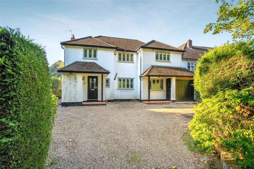 4-bed detached on Beechwood Avenue, Little Chalfont, Buckinghamshire, HP6, £1,400,000
