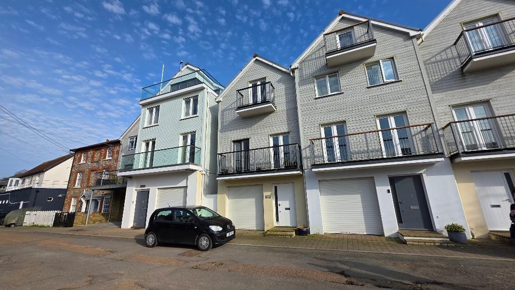 3-bed terraced on Station Road, Bembridge, Isle of Wight, PO35 5NU, £459,950