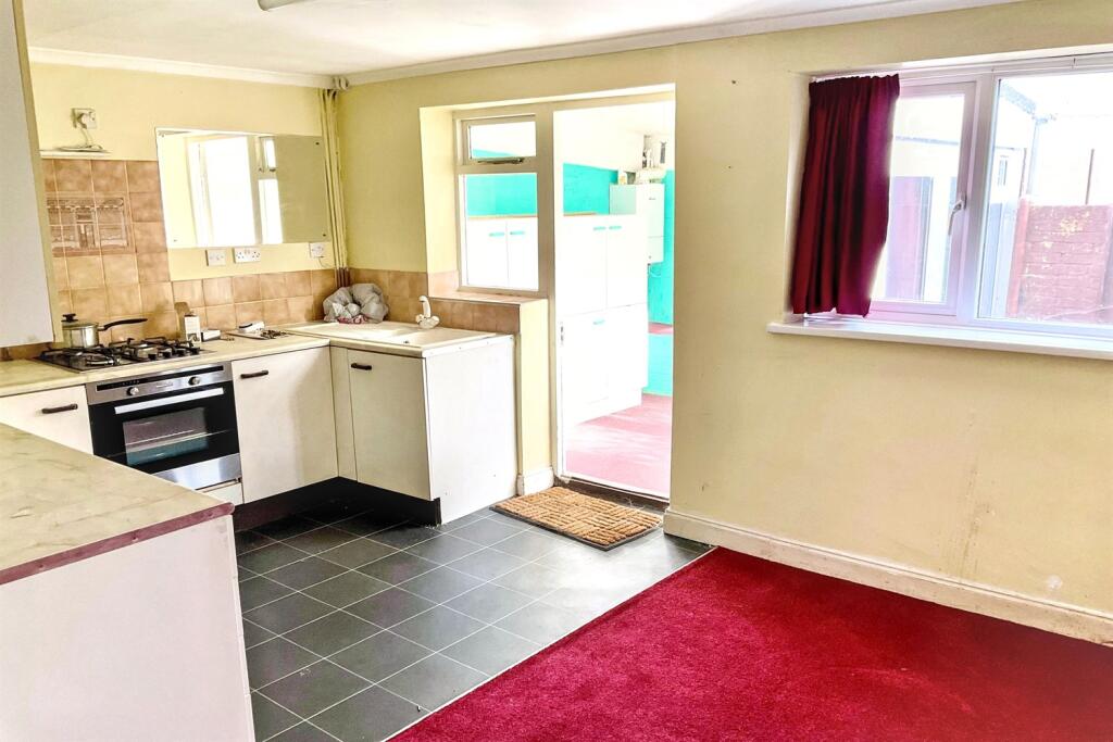 House in Canterbury - More
