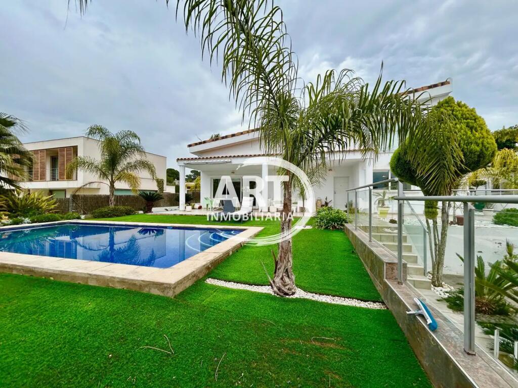 Main image of property: Valencia, Valencia, Bétera
