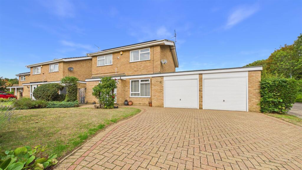 4-bed detached on Gullymore, Bretton, Peterborough, £350,000