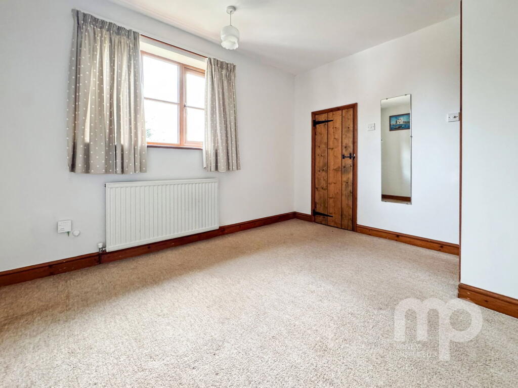 Norwich Common, Wymondham, NR18 photo 4