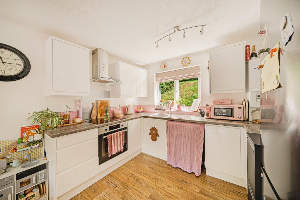 Apartment in Bristol - View 4
