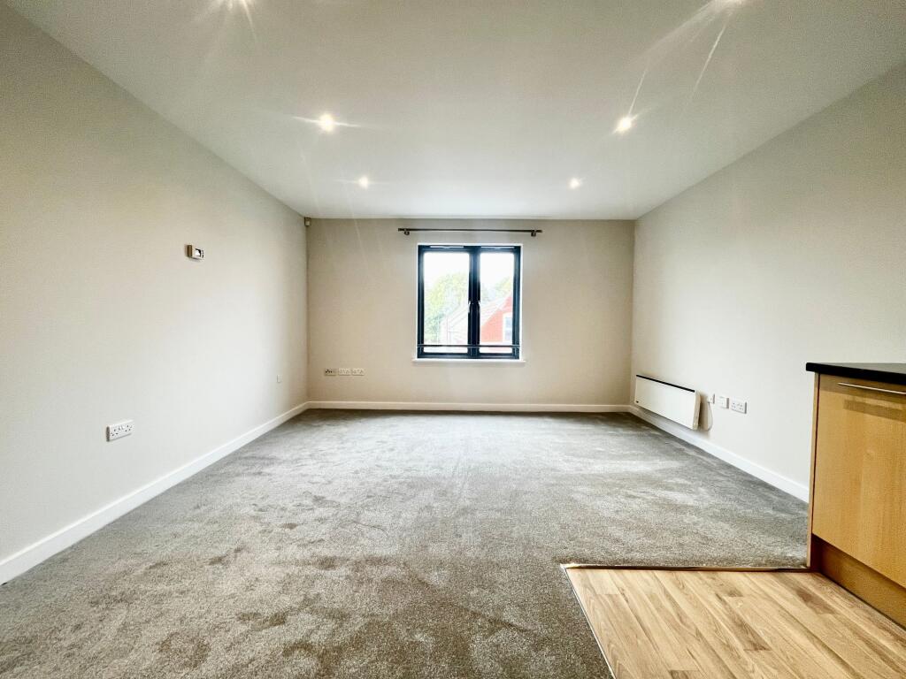 Apartment in Bristol - View 5
