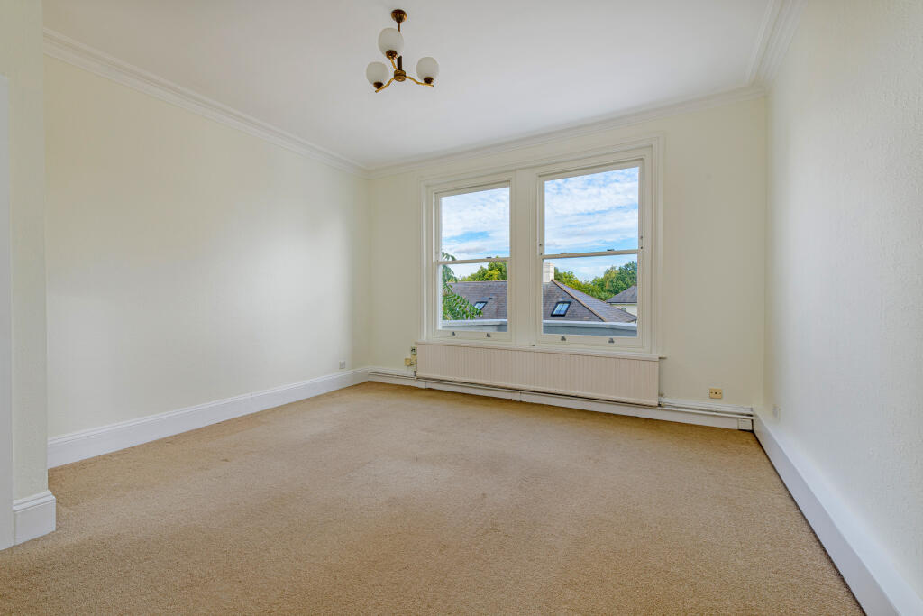 Apartment in London, Hampton Wick - View 5