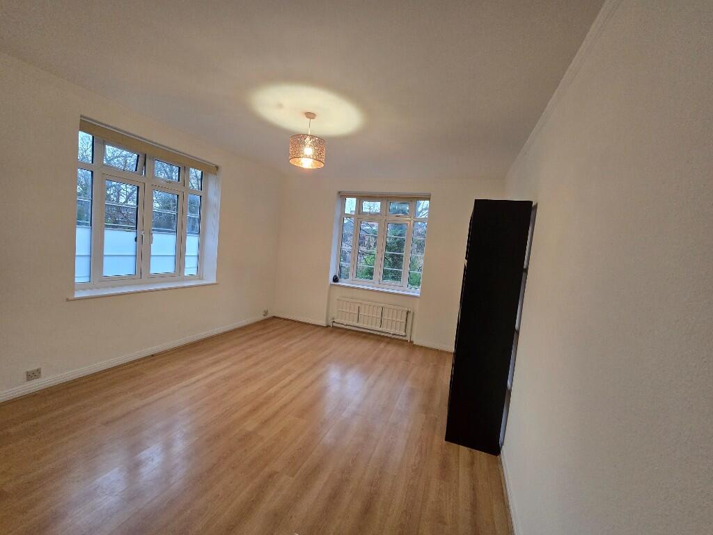 Main image of property: North Circular Road, London, NW11