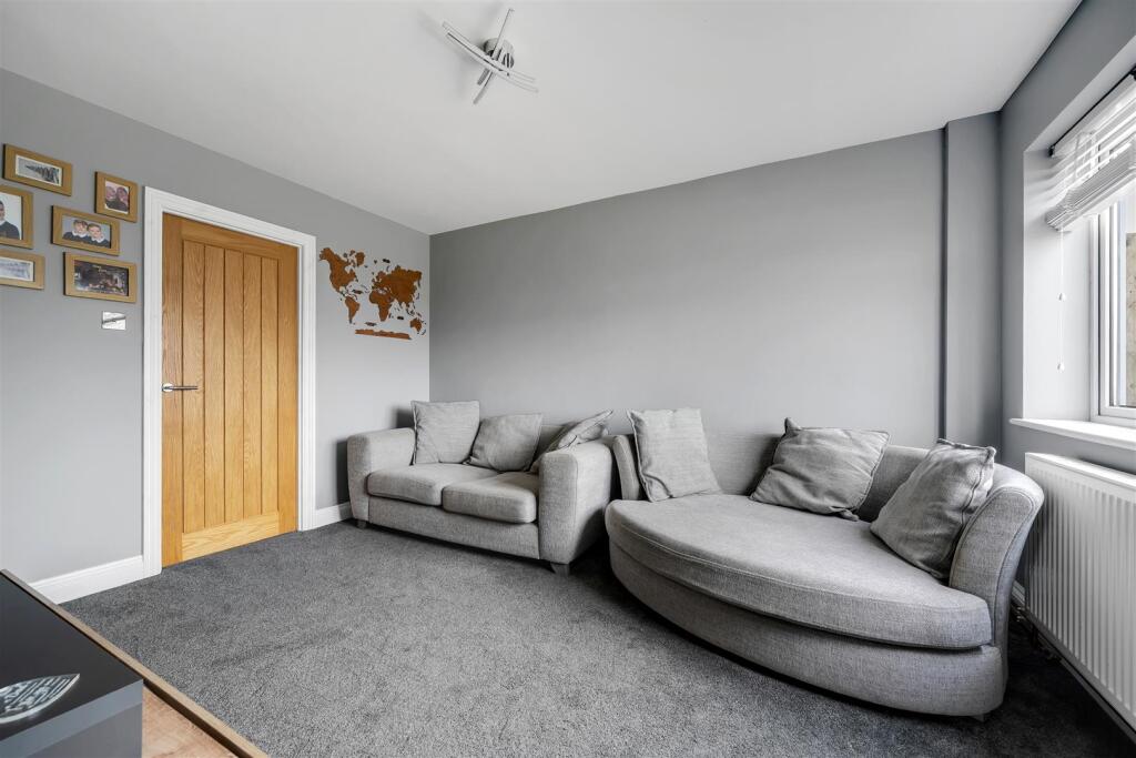 House in Weymouth, Littlemoor - View 4
