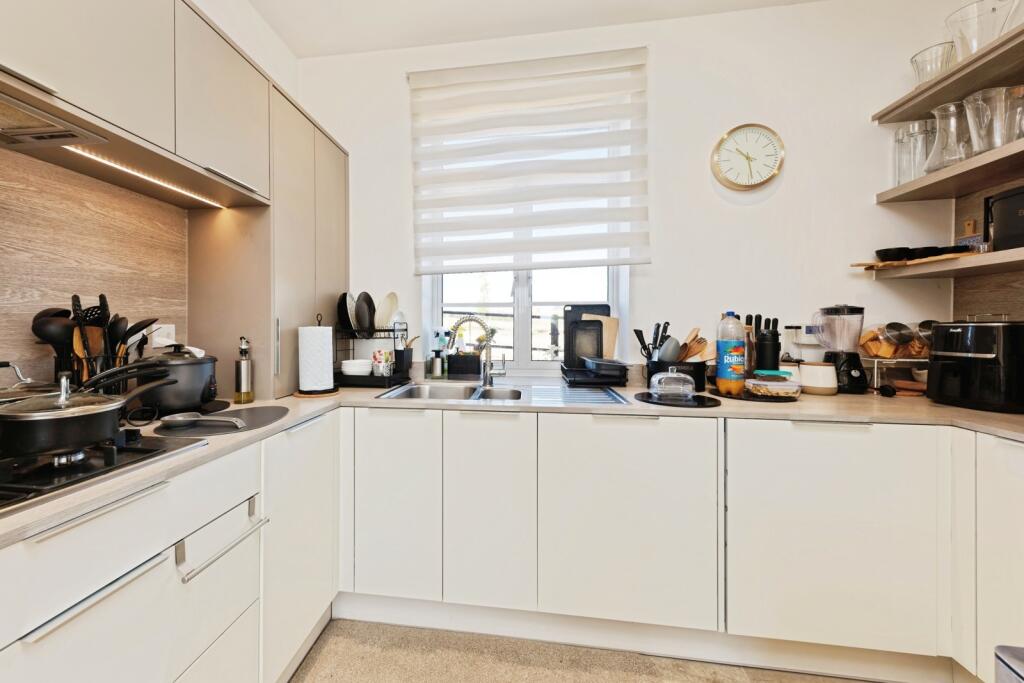 House in Canterbury, Stuppington, Thanington - More