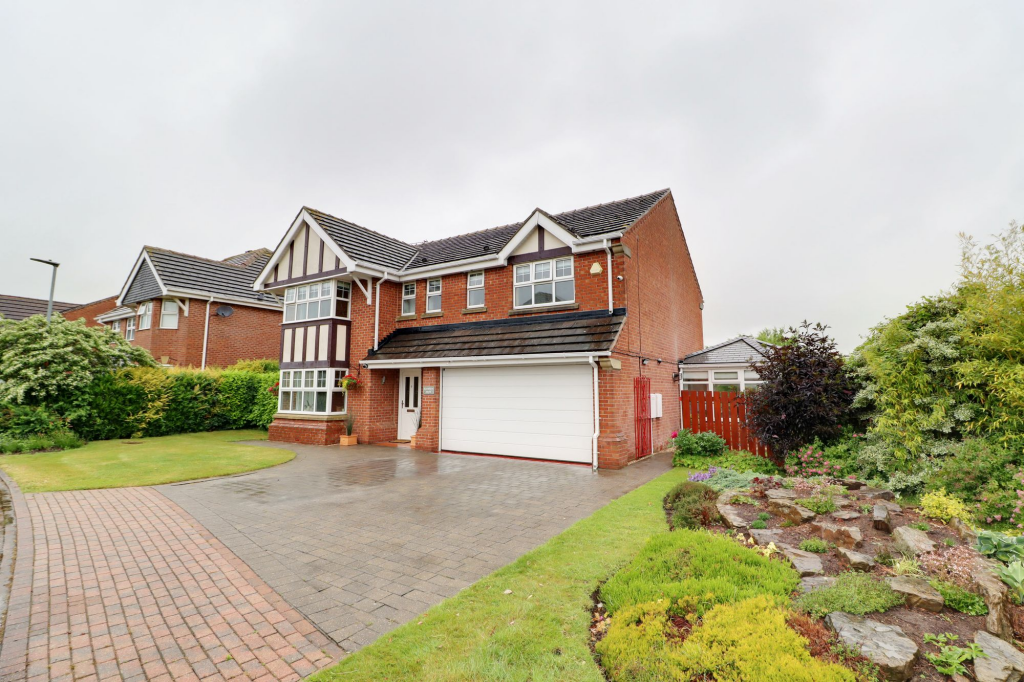 Main image of property: Kings Croft, Ealand, DN17